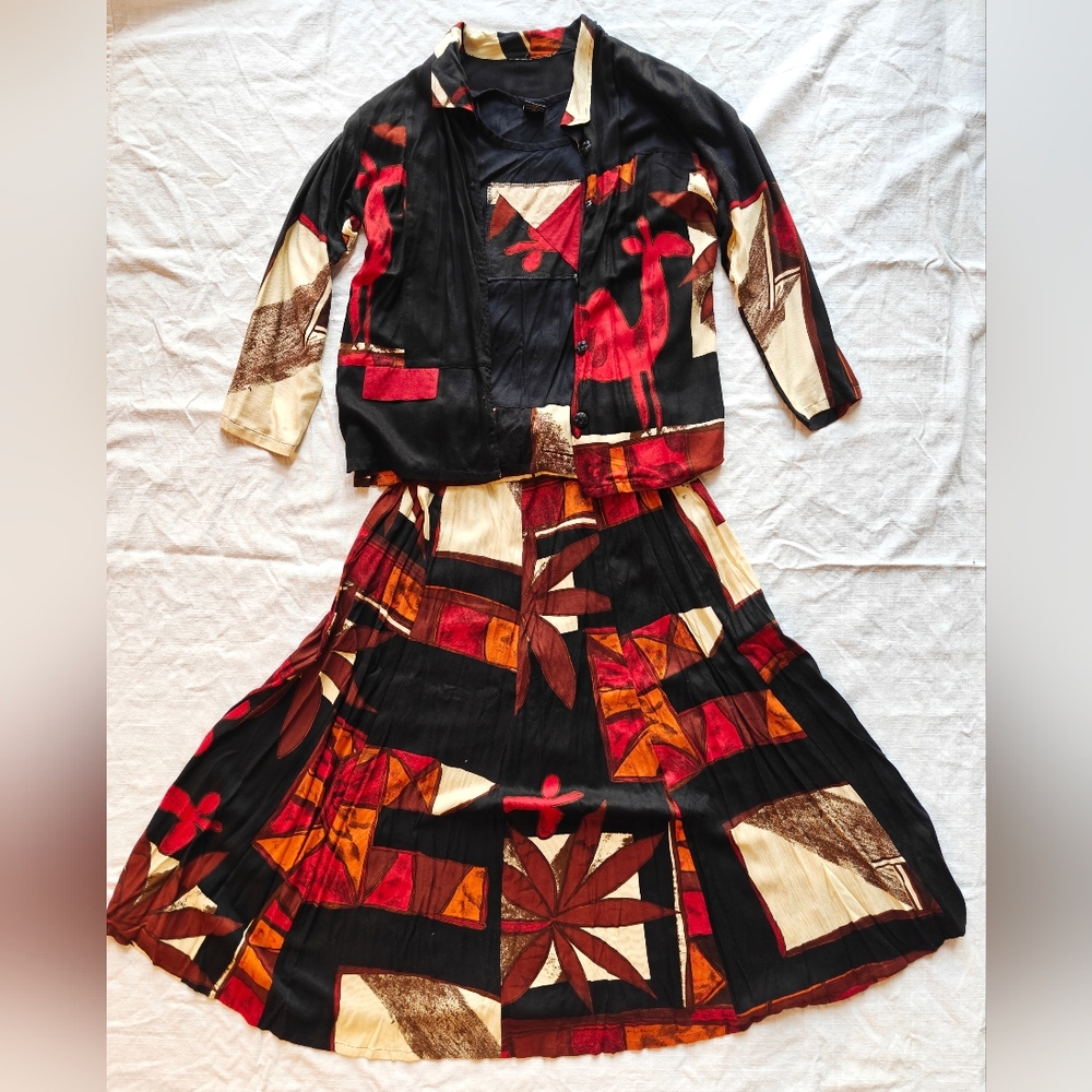 Abstract Patterned Black and Red Dress Set!